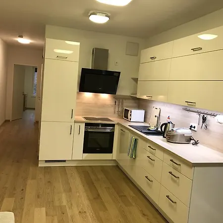 Li Center דירה קלן